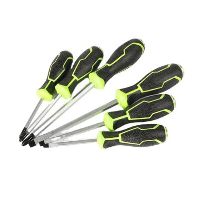 Multifunctional manual screwdrivers set in multiple sizes for industrial use